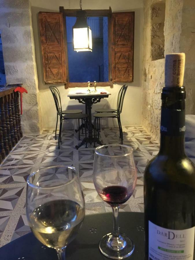 Lastias فالديروبريس المظهر الخارجي الصورة